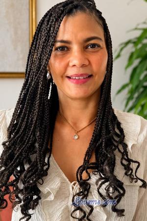 228305 - Luz Age: 48 - Colombia