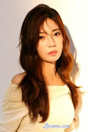 228512 - Jing Age: 33 - China