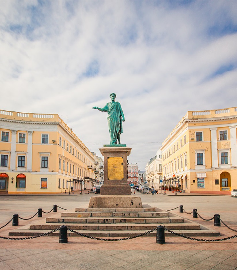 Prymorskyi Boulevard